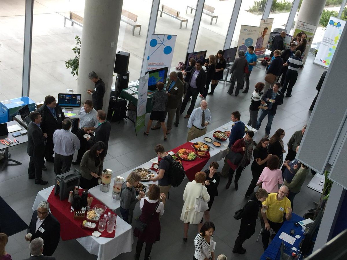cfigg's tweet photo. Great crowd @IhubNiagara event at Brock today! Tech innovations meet and network with Brock students and professors! http://t.co/m2Q6iJDIH3
