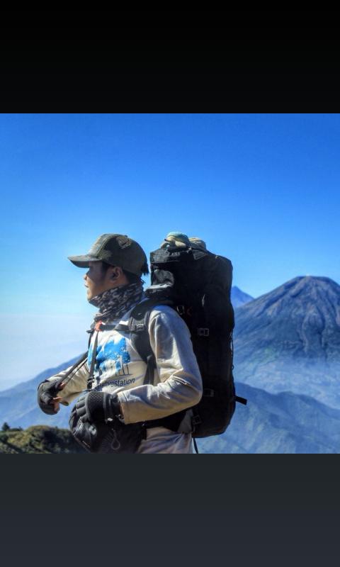 SQUADIps2's tweet photo. Yang hobinya mendaki http://t.co/xubTuRWm6A
