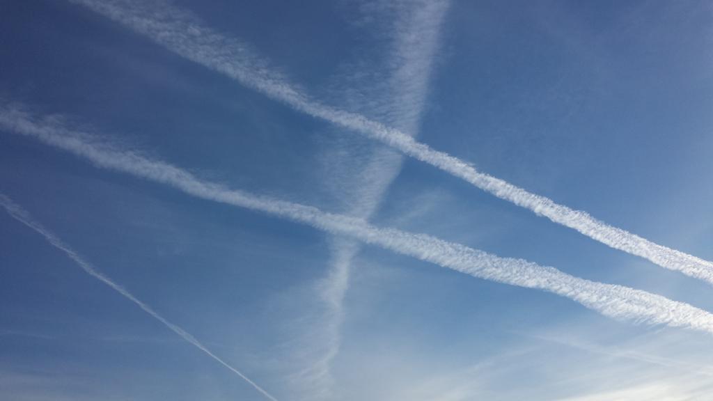 the1stStarr's tweet image. Just spraying the population with who-knows what? #weathermod #metaloxides #toxic  ☁ #OpChemtrails #genocide