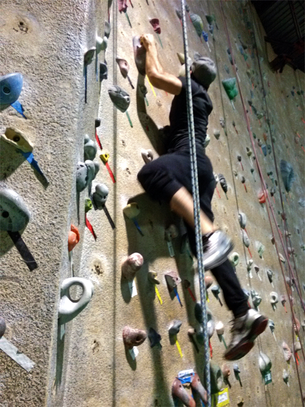 AntonioAsfura's tweet photo. #NuncaTeRindas #SigueEscalando
#NeverGiveUp #KeepClimbing http://t.co/CAI1VAosmS