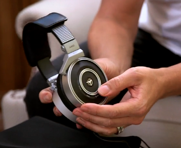 AKG by HARMAN tweet media