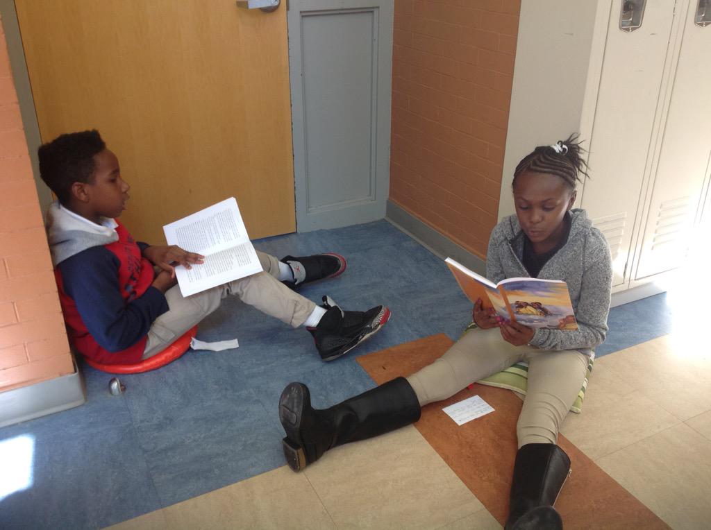 LangSTEMPrincip's tweet photo. @LangleySTEM Scholars lost in reading during Intervention and Enrichment Block #DCPSRising http://t.co/iN6b0LUGZU