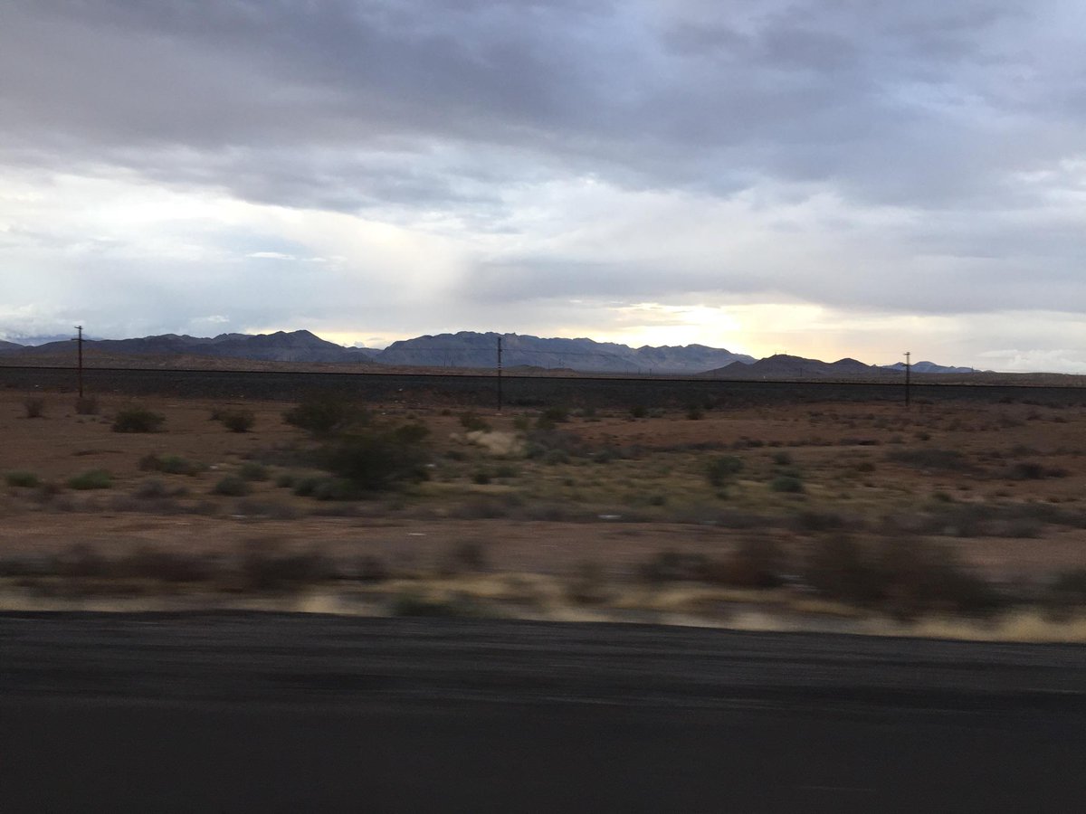 BobInuo's tweet photo. ほんとに何にもないなぁ http://t.co/9UQN6NAxhT