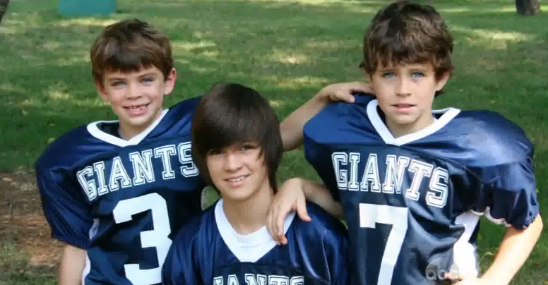 whipclip's tweet image. Look at how cute little @HayesGrier and @Nashgrier were! #TeamSlayes whipclip.com/video/higey