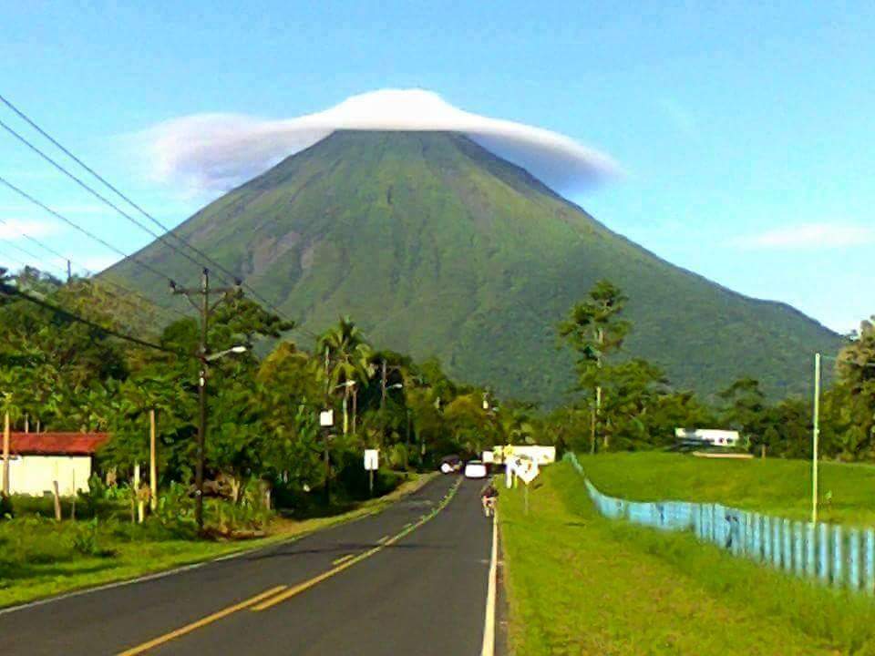itakatitocr tweet picture