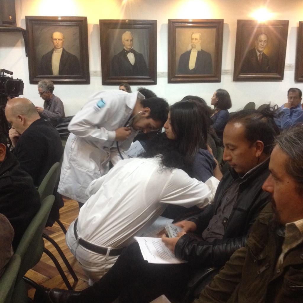 estoestodo_'s tweet photo. Inauguración del Festival de Arte en Acción #FAAC2015 en la Casa de la Cultura Azuay. #ConLaGenteSiempre http://t.co/1cSFUTsdiw