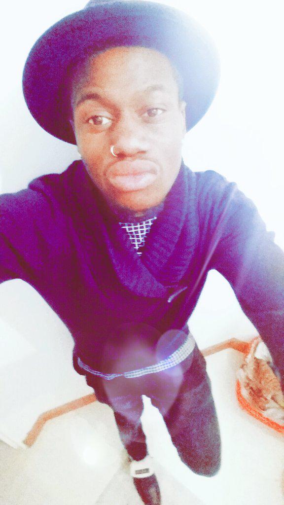 VstyWayne's tweet image. 