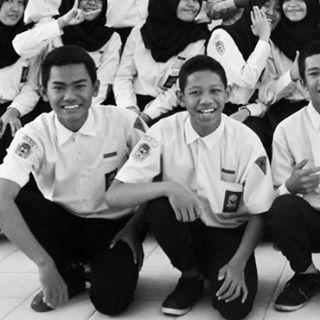 Inallilahiwainalliahi rojiun, slmt tmn m.maulana smg aml ibadahnya d terima allah swt, smg d lpngkn kburnya amin