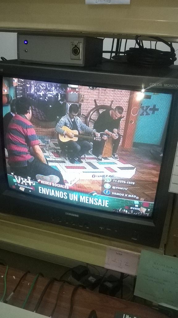 RioalBerme's tweet photo. @rycook32 Gracias por estar en #VXMTV Ryan baterista de @EvanCraft Abrazo http://t.co/5p36Cz2D03