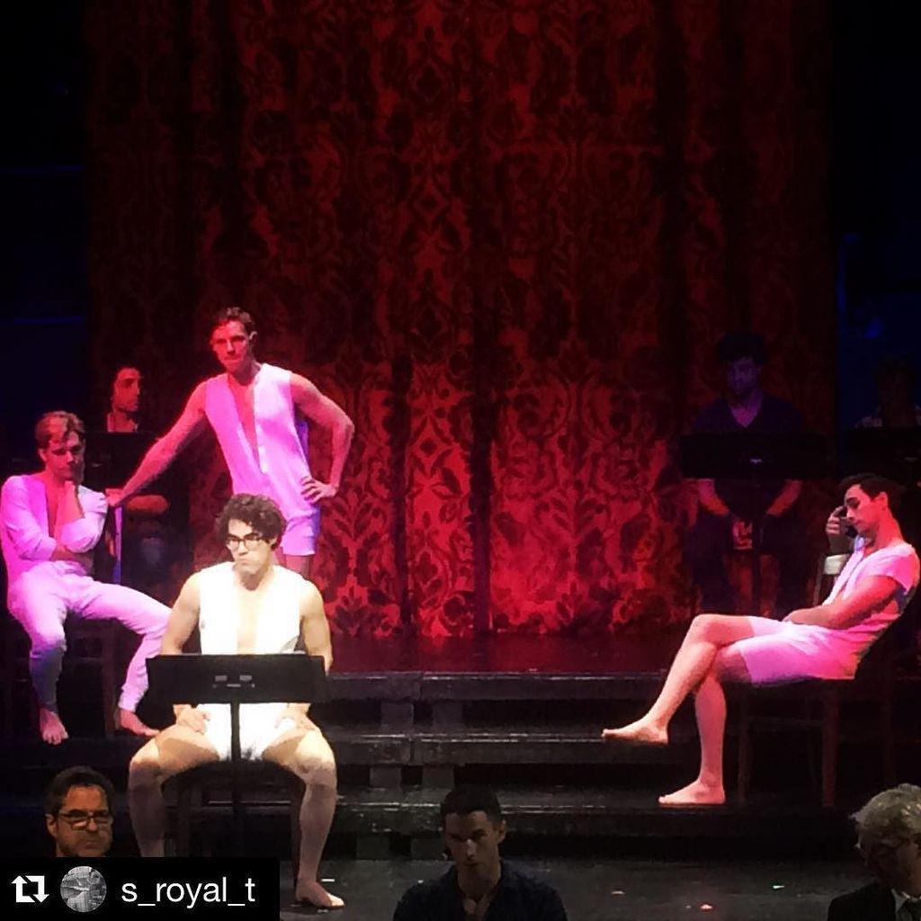 DarrenArmy's tweet photo. #Repost Darren Criss @s_royal_t
#grossindecency #tectonictheaterproject #setdesign #setdes… http://t.co/q4zDXE53oM http://t.co/noXiFIgjhe