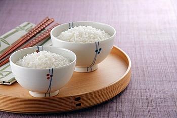 День на рисе результат. Отварной рис Китай. Рис в Японии. Корейский рис. Зерна японского риса.