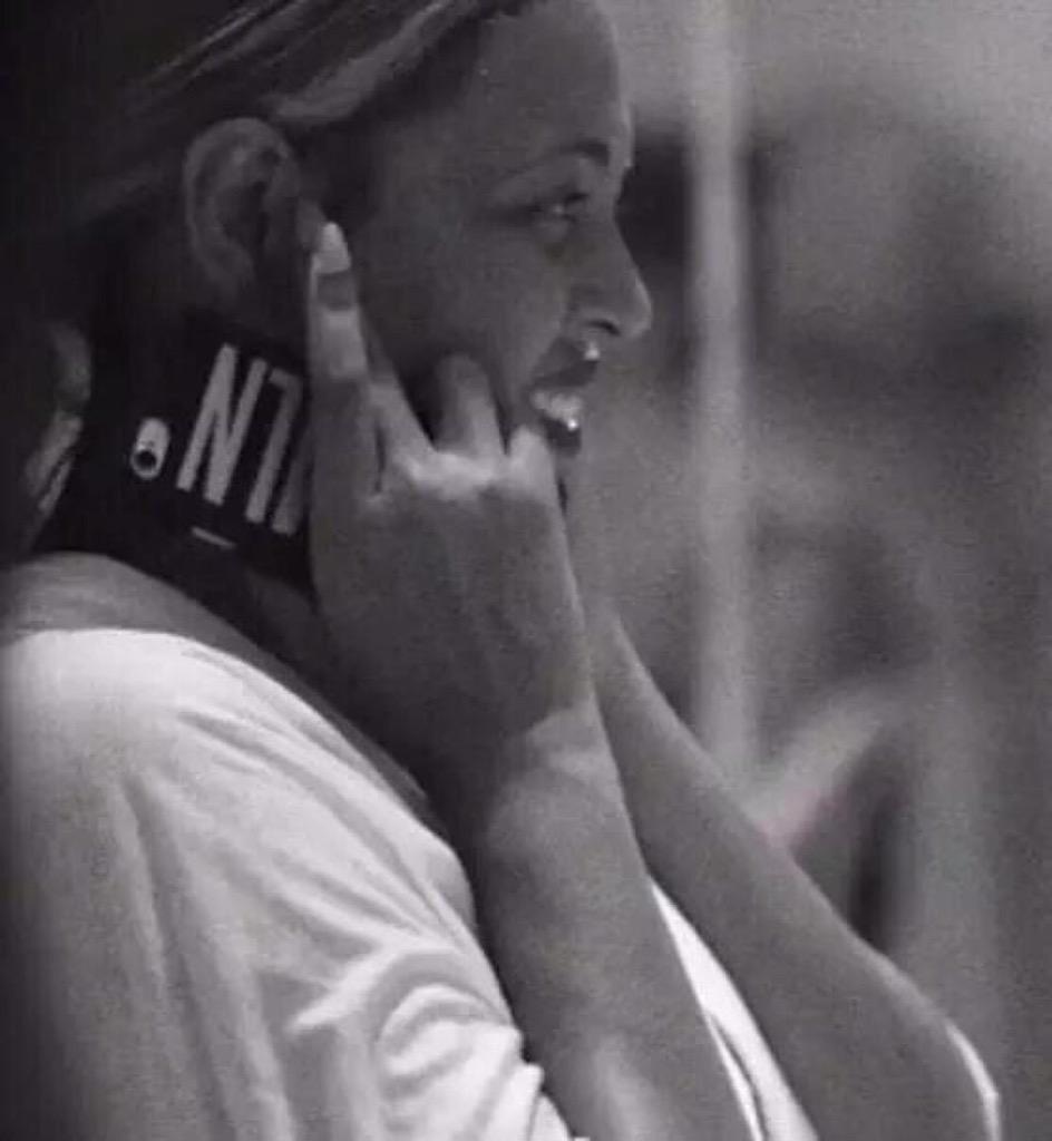 yoncetay's tweet photo. Rihanna's music....... http://t.co/mLH4BJSzTc