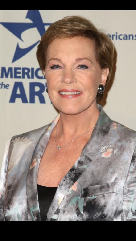 Happy Birthday to my idol and Queen ! Julie Andrews is now 80 and is Still Practically Perfect in Every Way! 