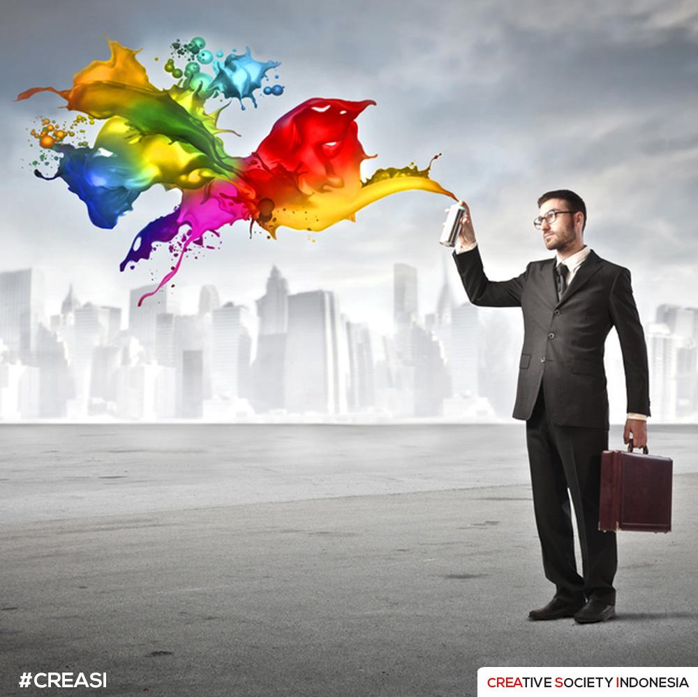 Kerja di industri kreatif itu harus menonjol, unik, dan punya ide-ide segar kapanpun dibutuhinnya. Setuju? :D