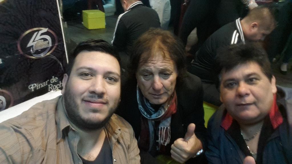 bethogodoyok's tweet image. Listo. A poner los Fideos q ya estamos Todos en la Noche de @LunesdePinar . #Papirola #DaniQuevedo