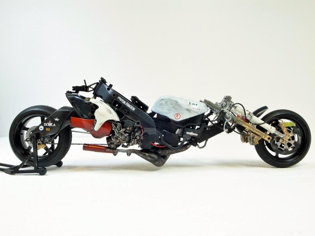 maxi_1019's tweet photo. ザクもなく、ジムもドムもなく、私にはこれが全てです。 #私が作ったプラモですが好きだと言ってくれるかたがもしRTしてくれたら泣いて喜びます http://t.co/6nRLibTpge