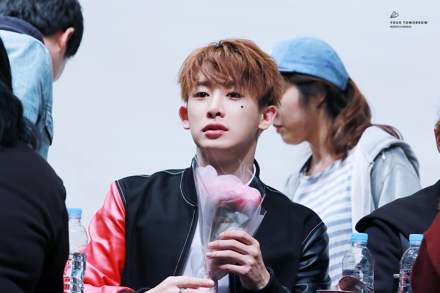 CQmy439VAAAsvQ0.jpg:large