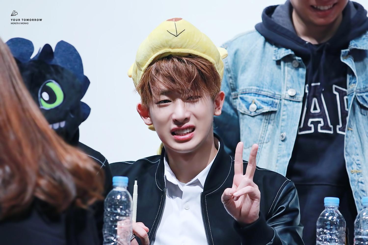 CQmzRP4UYAEGT0J.jpg:large