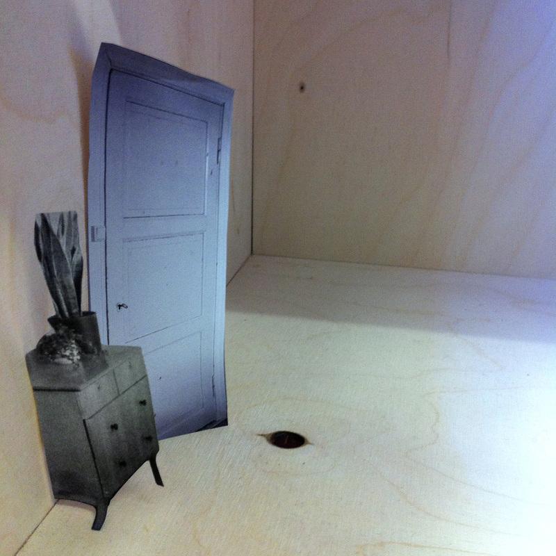 triennaali's tweet photo. Tunnetko jo? Hannamari Matikainen, Johanna Lonka ja Johanna Pihlajamaa.
http://t.co/iNeKv9hQPh
#triennaali http://t.co/qsIRfPADgr