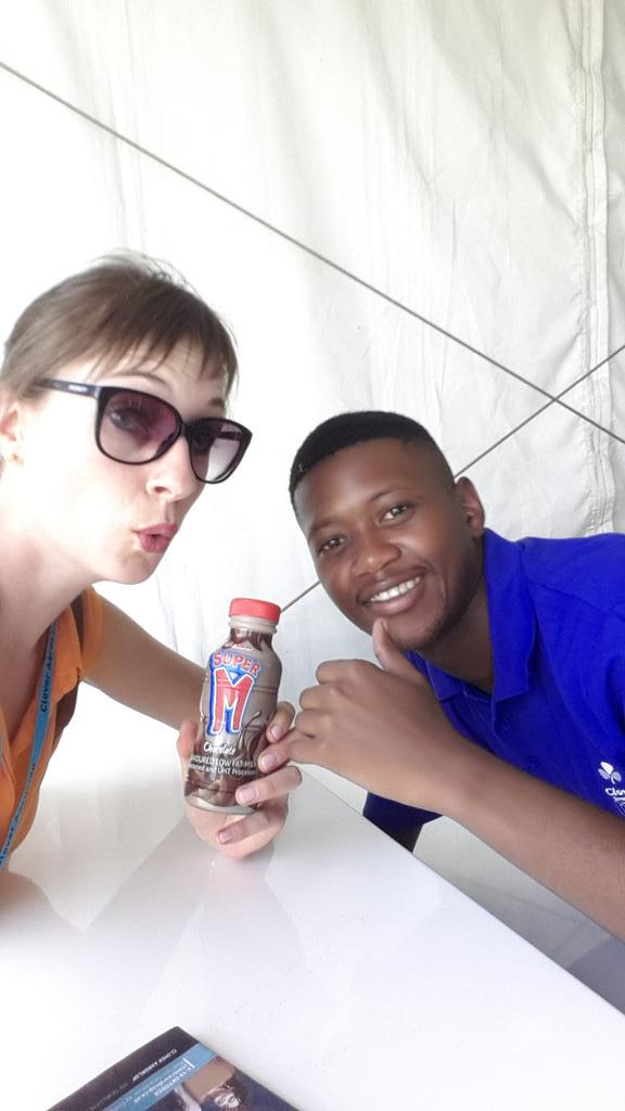 By #Clover <a href="/AardklopFees/">Aardklop Kunstefees</a> is dit mos net reg om 'n clovermelkie te geniet <a href="/spatkoerant/">Spat</a> #spat2015