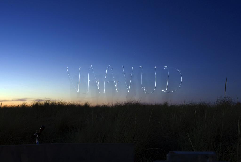 Vaavud's tweet image. Playing with lights in #amagerstrandpark #windmeter #weather