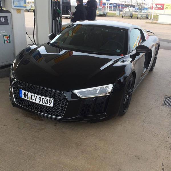 2016 Audi R8 😩😍