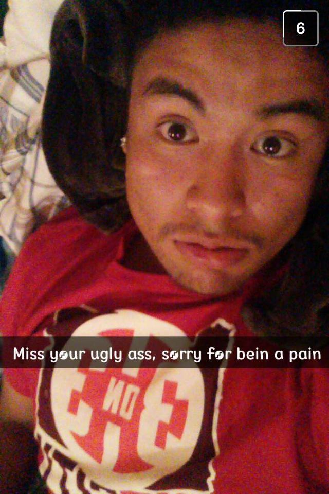 espeland637's tweet photo. Lol. Hes kind of cute i guess. http://t.co/6jDY7txyGU