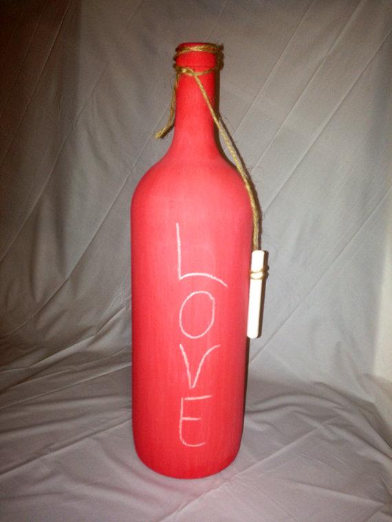 sundeejo2002's tweet image. Chalkboard Wine Bottle arnd.co/1Y15R #wine #chalkboard #wedding #tabledecor #centerpiece #personalized