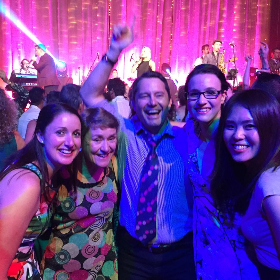 peralta_pj's tweet image. Great conference @APAConnect2015 awesome team on the dance floor #sydneywestphysio @brecko111