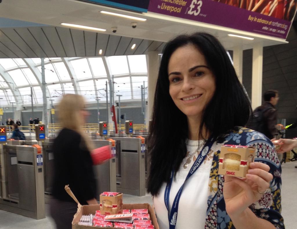 networkrailWCML's tweet image. Say it with cake:

Join us as we celebrate a new dawn at #ManchesterVictoria 

A HUGE thank you for your support!