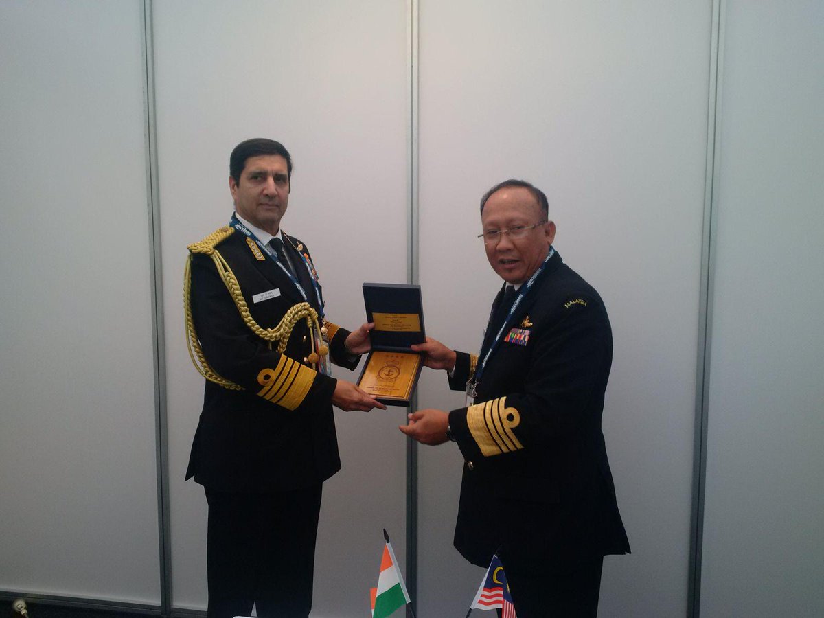 tldm_rasmi's tweet photo. #SeaPowerConference2015 #SPC2015 @IndiaINF @ChiefofNavy  @1MinDef #RMN #TLDM @bernamadotcom @defense_news http://t.co/uwuYUi8Ons