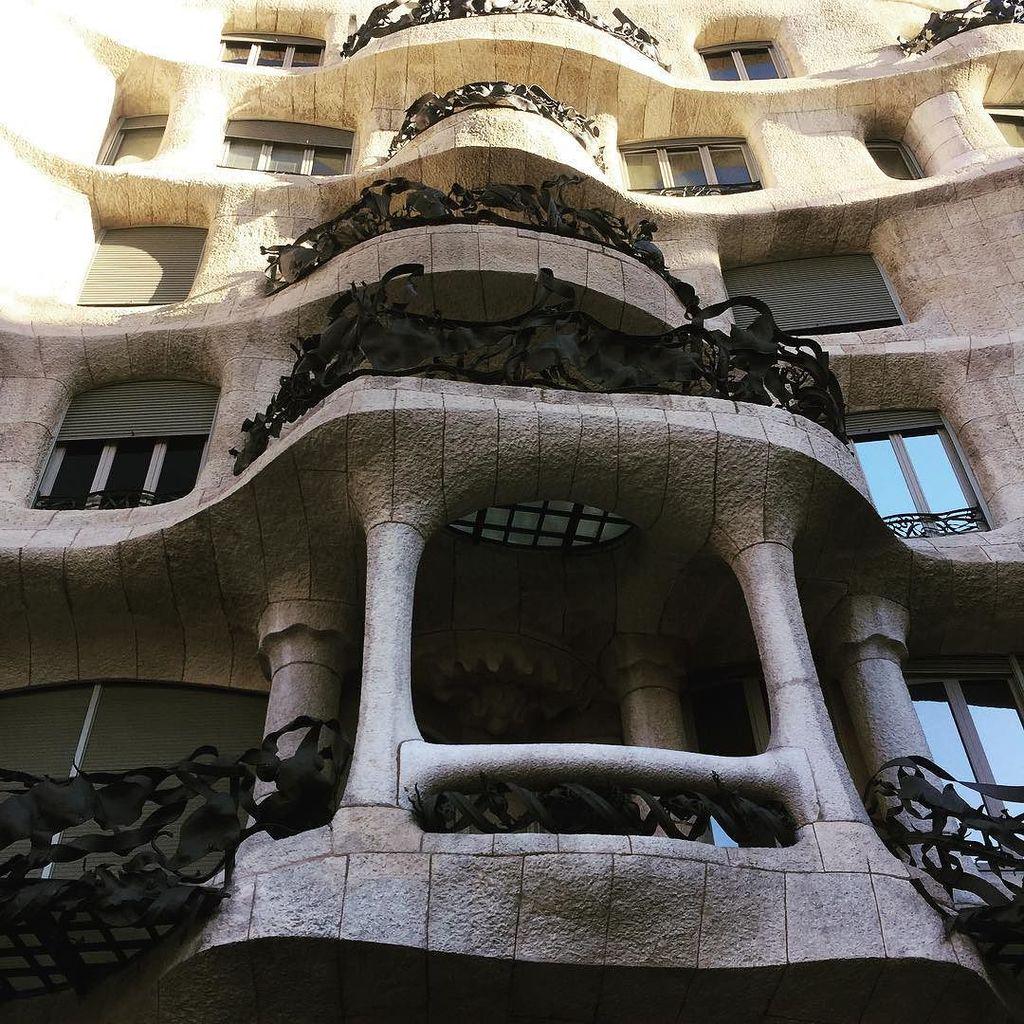 awijnschenk's tweet image. La Pedrera VIP Tour - barcelonacartours. #barcelonatours #barcelonacartours #art #travel #… ift.tt/1OUPDbK