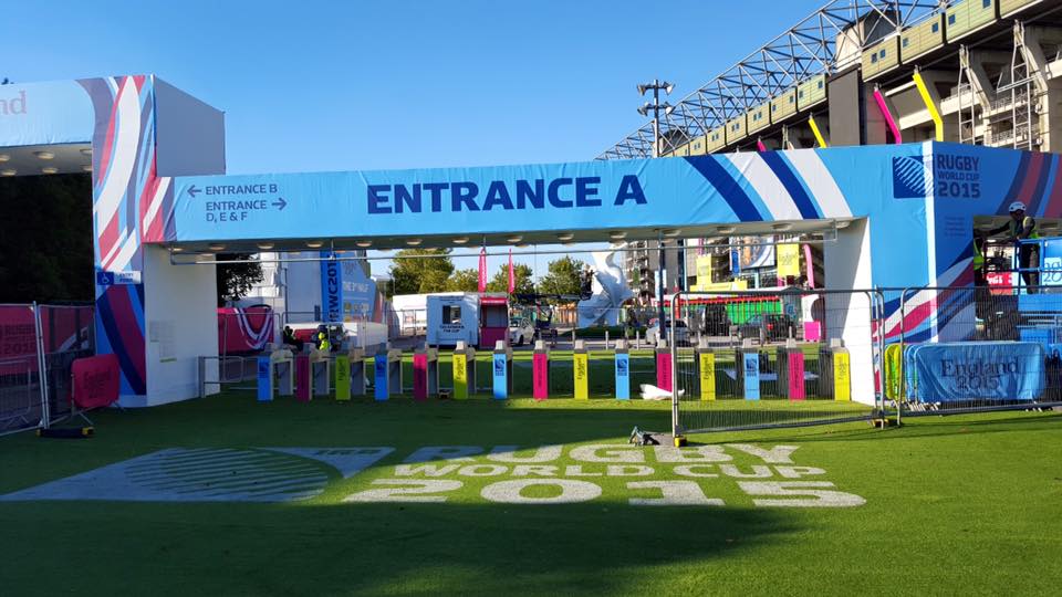 overlayevents's tweet photo. A few subtle tweaks to create a suspended frame to hang signage! http://t.co/91EwLkDE0f
