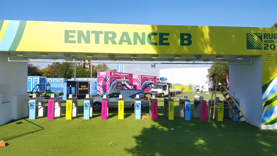 overlayevents's tweet photo. A few subtle tweaks to create a suspended frame to hang signage! http://t.co/91EwLkDE0f
