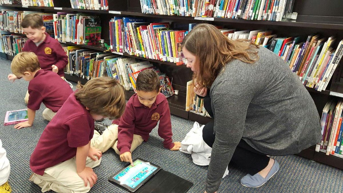 SI_Academy's tweet photo. Learning about #library shelving system with #ABCapps on #ipads! @SIA_Lib http://t.co/jcZnUxClvq