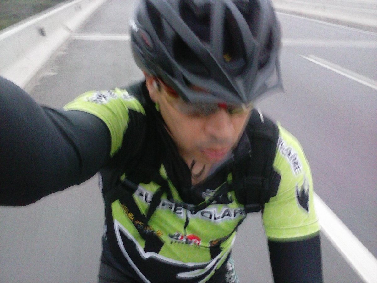AlexBikeTur's tweet photo. #Bike #PedalTreino e #PasseioCiclístico. Acesse; http://t.co/HzOsCbl8Zl curta http://t.co/WkuBDqJYvU / #SDV #STDV http://t.co/O8vULEiLfX