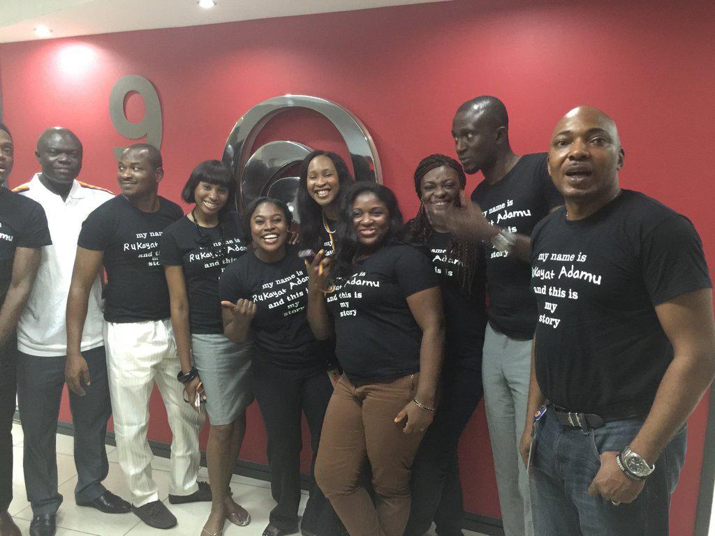 OandoFoundation's tweet photo. Excited @Oando_PLC volunteers ready to start painting activity @ archbishop taylor sch join us! #educate2accelerate http://t.co/ladf25LmFb