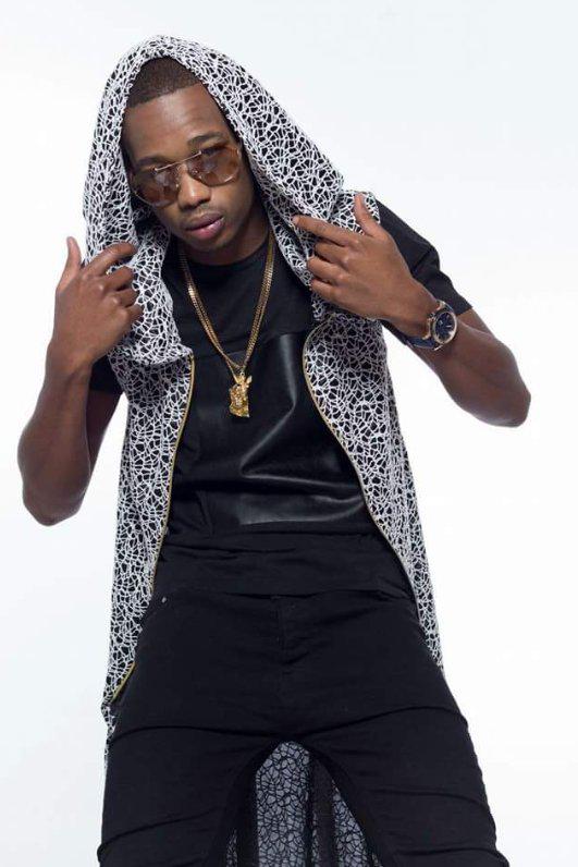 PrincessMushian's tweet photo. King @K_ToOzle ;Ke #Lepara;ga a na #mathatha ge ba mo fa tea ya gage ka komiki.He's #WayUp.He's #TheMan!God bles #K2 http://t.co/ov9ZruMFPi
