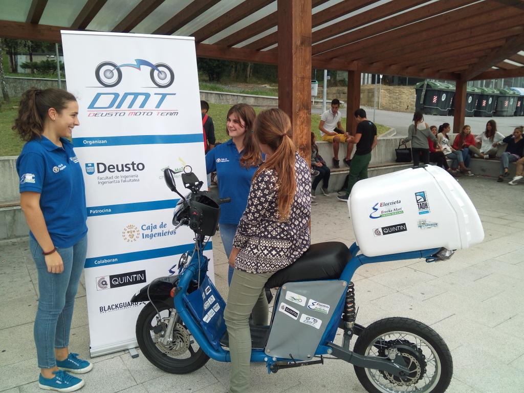 IngDeusto's tweet photo. Quieres probar la moto #DeustoMotoTeam?Mñn en el descanso la volverán a sacar. Anímate y entra en el equipo @deusto http://t.co/RIxLm0oxjE