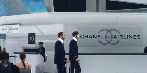 NLVogue's tweet photo. Mind your step! 11 x een sneak peek van Chanel Airlines: http://t.co/s88iZ1jdu5 http://t.co/ZR4oVF37f7
