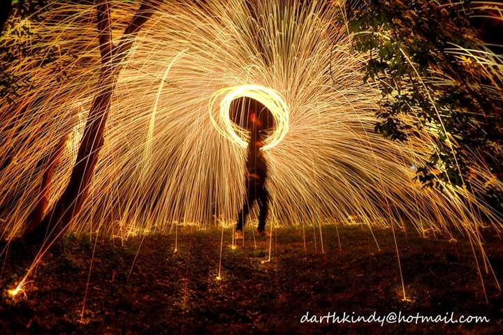 jamestakeo's tweet photo. Doing some wool-spinning #photography with @darthkindy at Mill Street Park @Welland @DowntownWelland @myWelland #BLX http://t.co/uJwy5c36Mz
