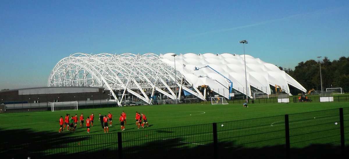 Oriamscotland's tweet photo. Work at Oriam: Here is a look at our top 3 photos of the week showing progress with the roof #performance #PVCroof http://t.co/X7cVUkvJ7A