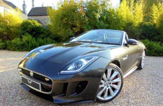 #Jaguar F-Type 
V8 S 
*12 MONTHS JAGUAR WARRANTY*
2013 (63)
Petrol
28k miles
Auto
£49,990

bit.ly/1LfJO69