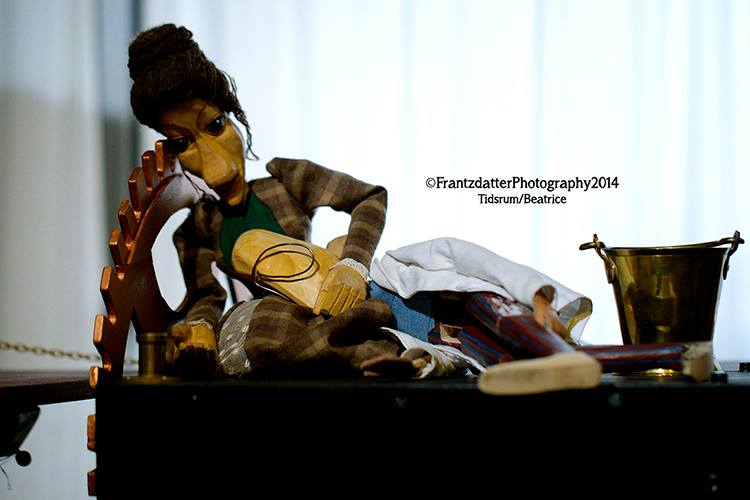 steampunkmag's tweet photo. RT @suspense2015: #UltimateSteampunkPuppetOpera http://t.co/aK4GL1j9nD #Beatrice  2-3Nov http://t.co/J1lW5qIc05