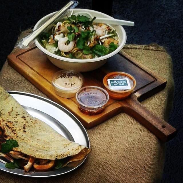 NayturesIntent's tweet photo. Lunch is being served NaYtures #warming Oriental soup day #paleo oriental wrap #NayturesIntent #nothingprocessed http://t.co/EgDDWH6HL4