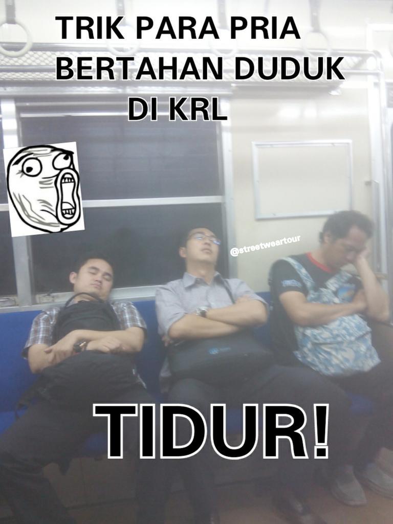 COMMUTERS mana suaranyaaaaa..

Tag ke temen kalian yang suka gini 😁😁😁..

#commuters #sleep #night #train #meme #lol