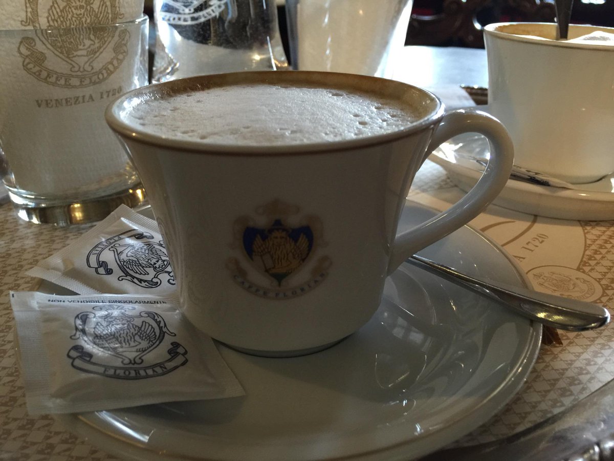 I'm at Florian in Venezia, VE w/ <a href="/missbilimkadini/">sosyolock</a> swarmapp.com/c/3Va3TdPOLwc