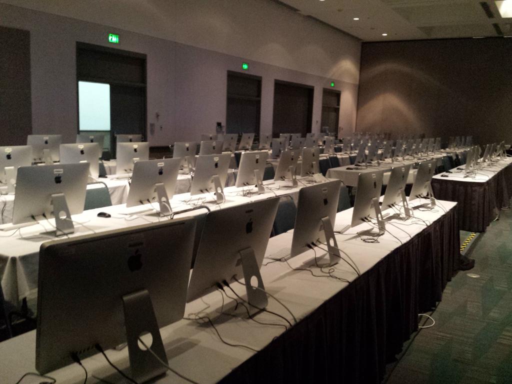 Are these enough machines for a Flash lab? Nope. No registrations left!