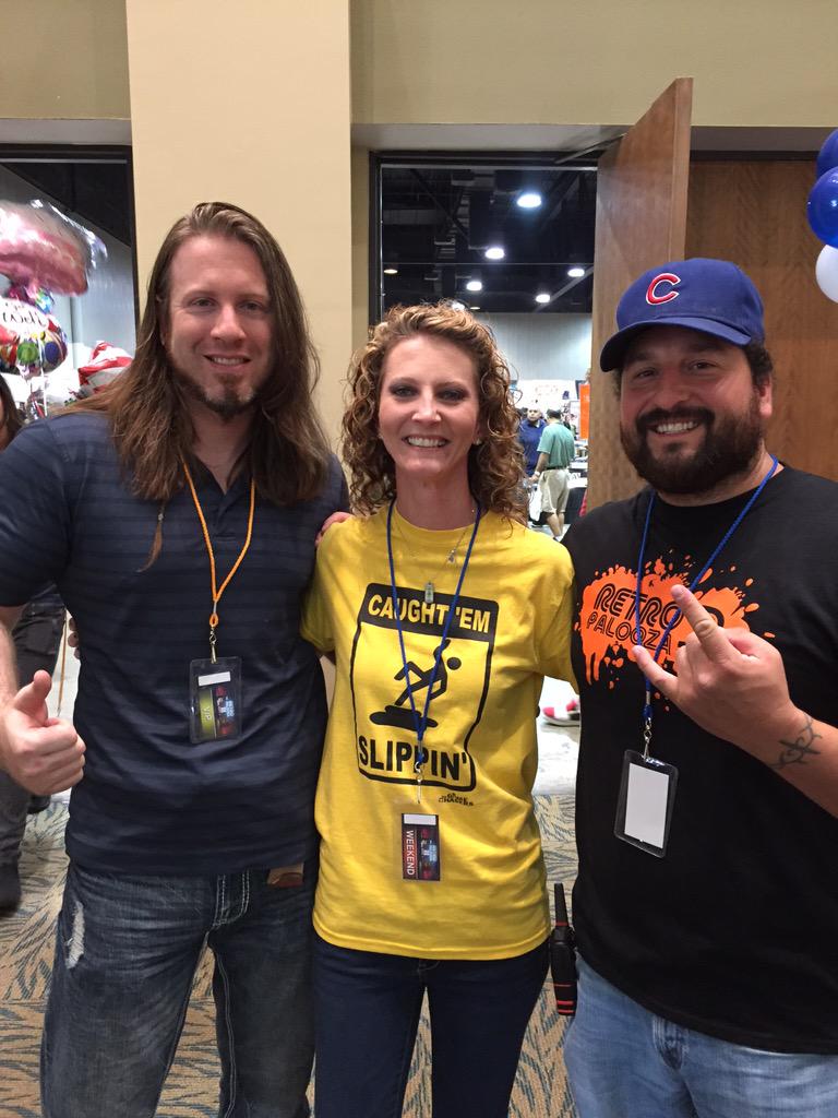 theRetroState's tweet photo. We're back! And we talk about the awesome &amp; amazing @TheRetropalooza! 
#Podcast #RetroGaming

http://t.co/yptIiwI7Df http://t.co/OZT0iPpvc4