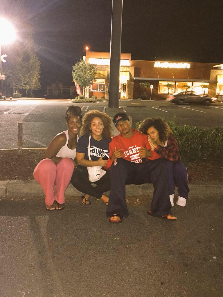 freshfacedmami's tweet photo. Imy 💕 @BarbieTika @TamiaKbrown @makiahraymond http://t.co/abT6vUJ8Sd